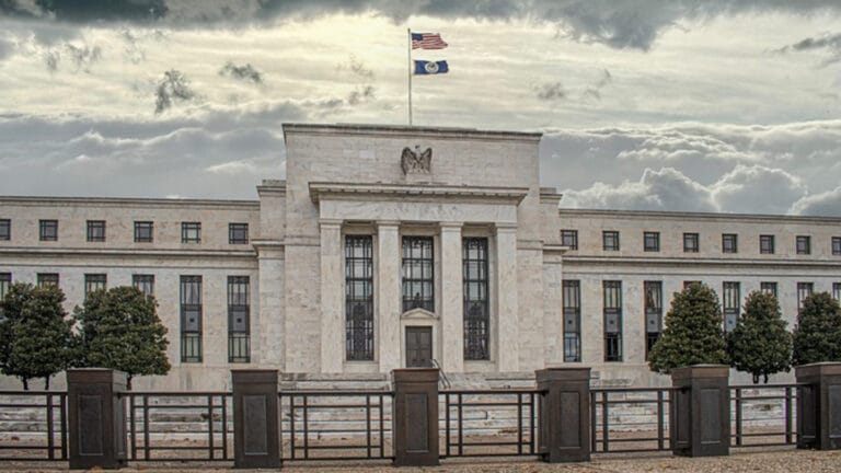 US Federal Reserve Meeting 2025 | Monetary Policy & Impact 3 US Federal Reserve building during 2025 monetary policy meeting