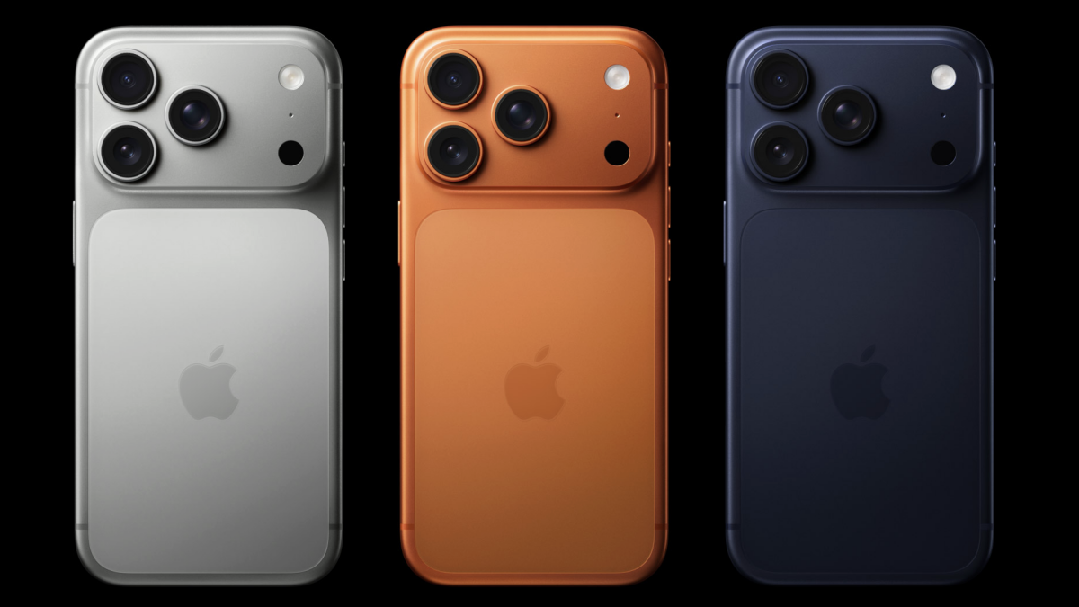 iPhone 17 Scratches: Ultimate Durability Test & Guide 2 Three iPhone 17 Pro models in Silver, Cosmic Orange, and Deep Blue showcasing the camera module design.